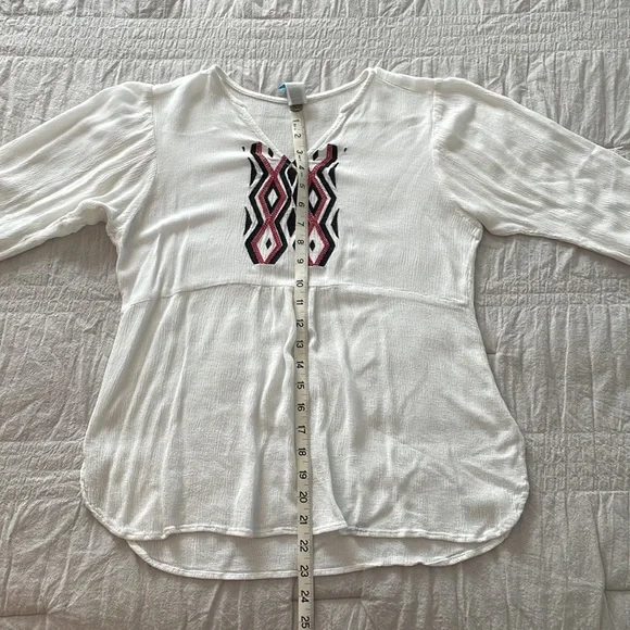 Buttons Boho 3/4 Sleeve Peasant Top - Picture 9 of 10